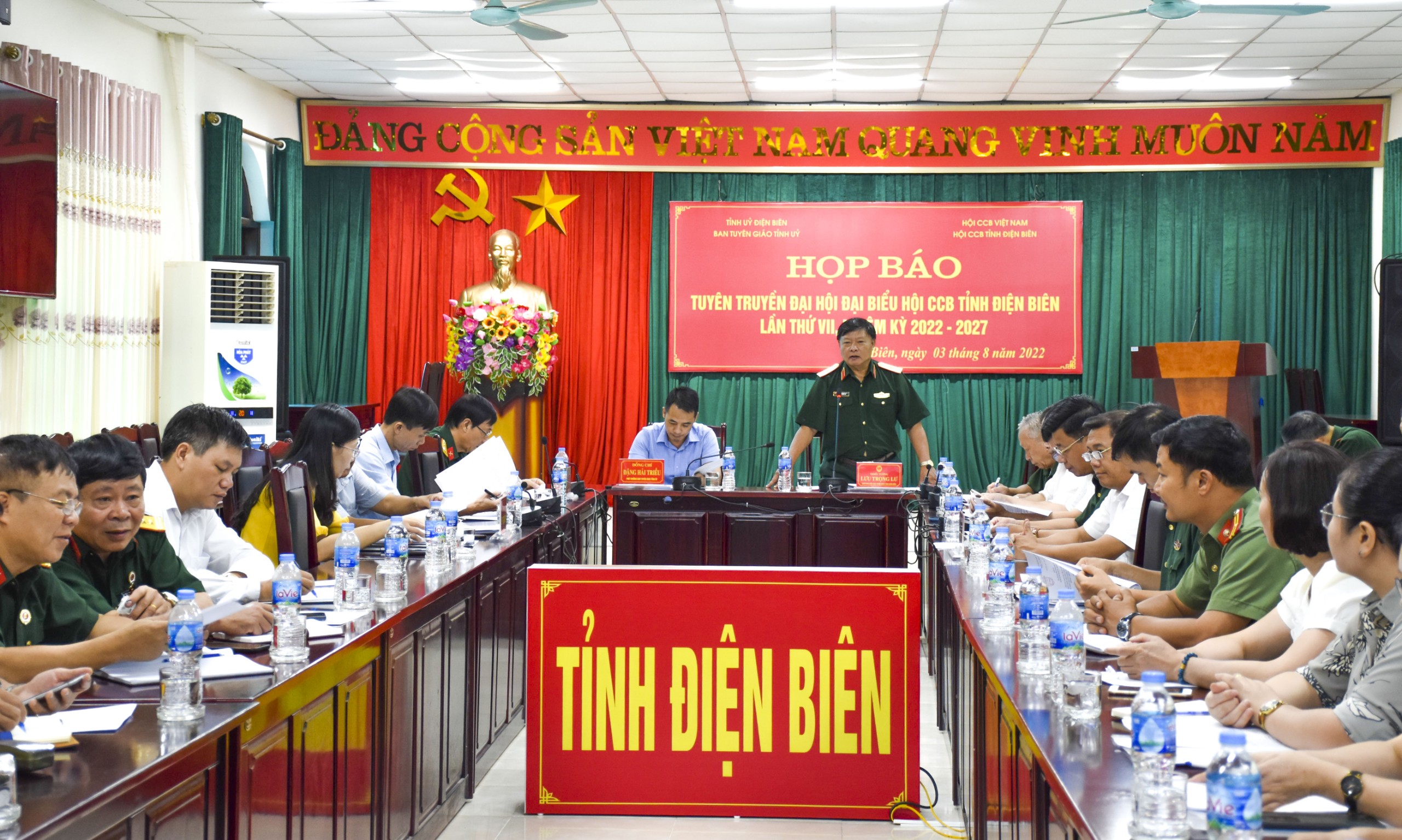 1-hop-bao.jpg