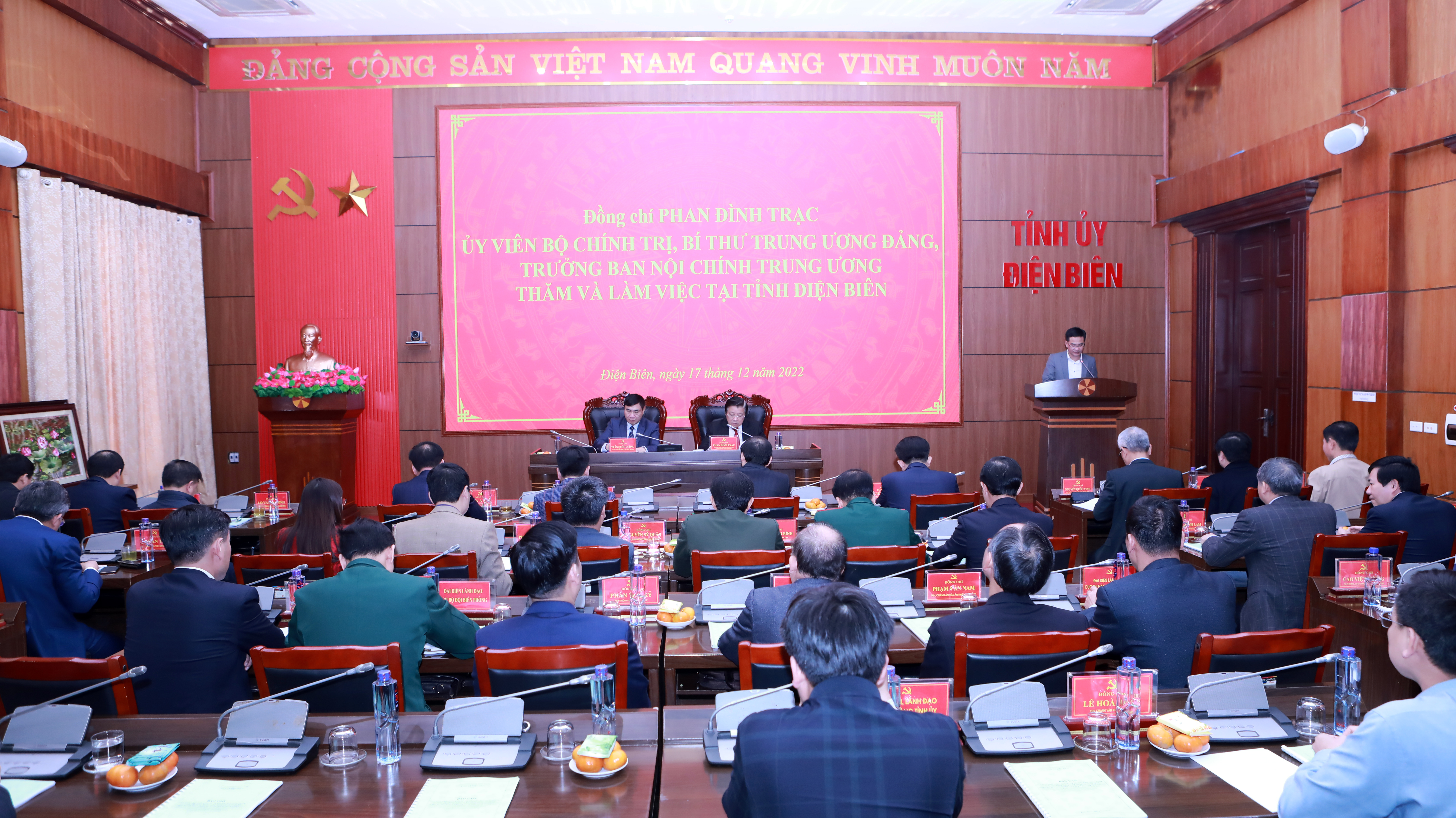 PHUC0457.JPG