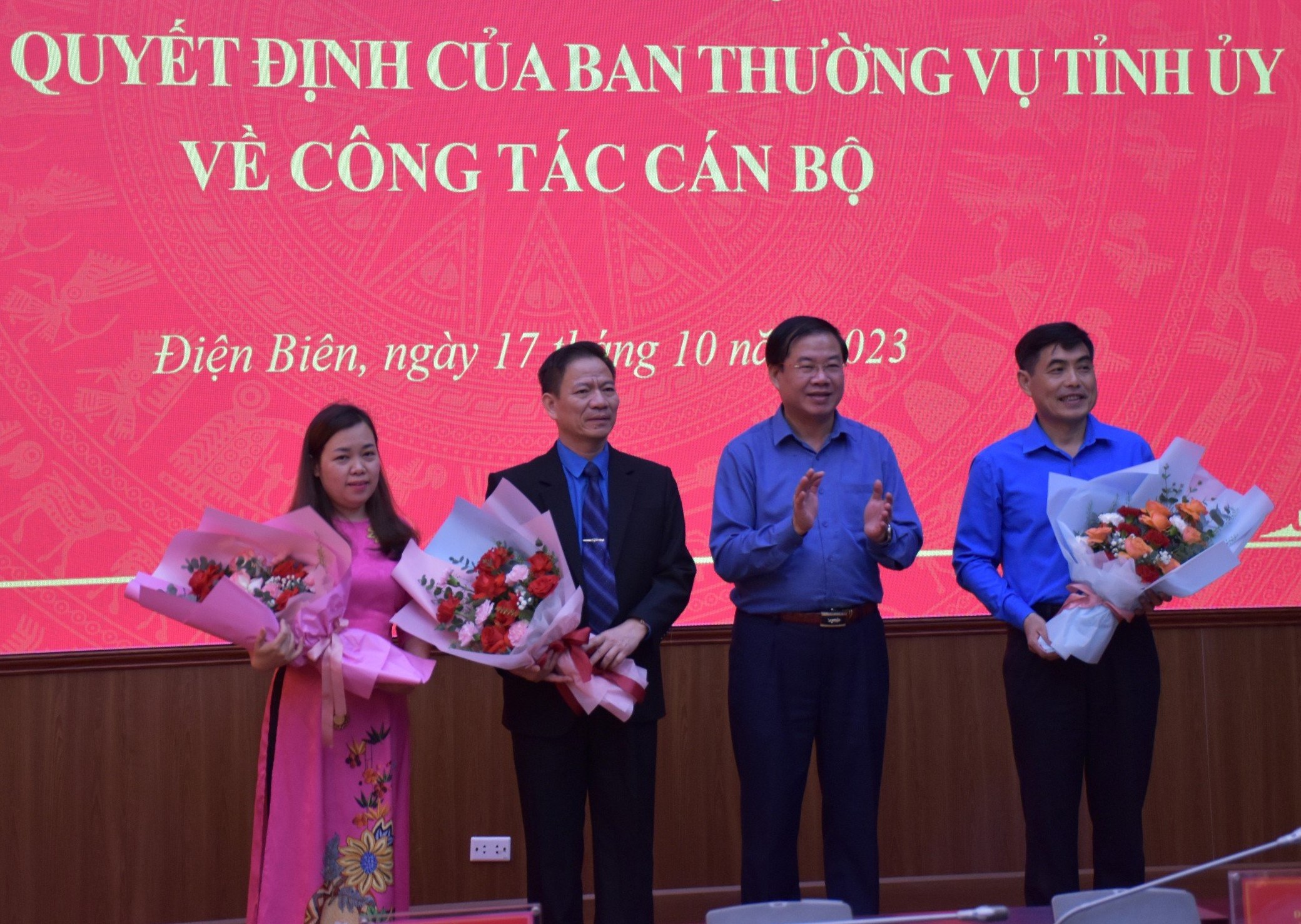 L-V-n-M-ng-t-ng-hoa-2-c.jpg