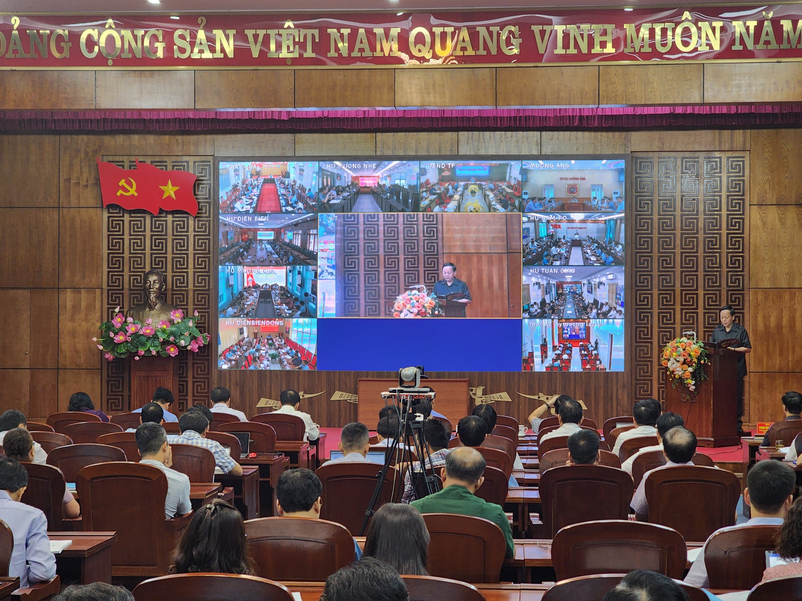 Quang-canh-lop-tap-huan.jpg