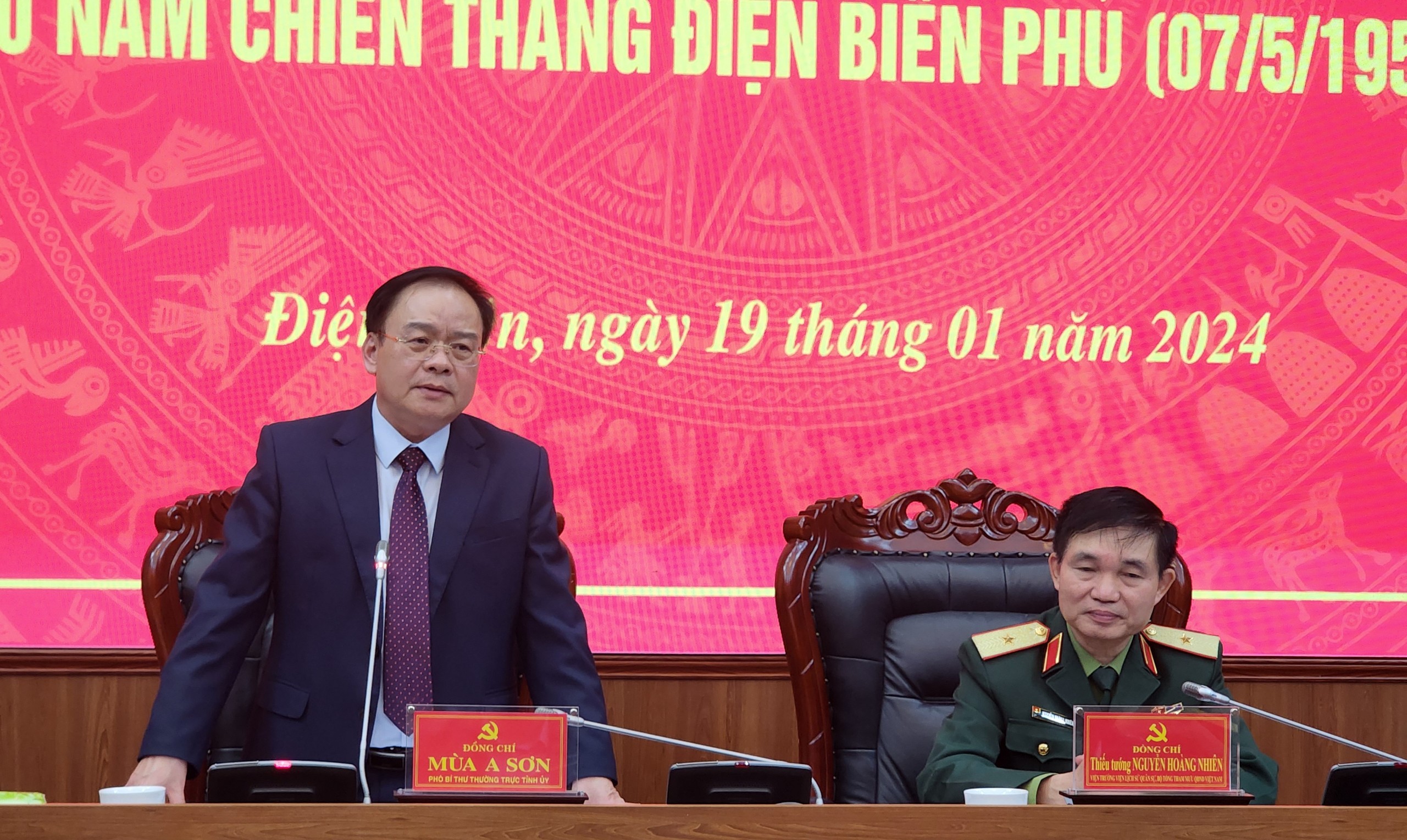 19-1-hoi-nghi-hoi-thao-khoa-hoc.jpg