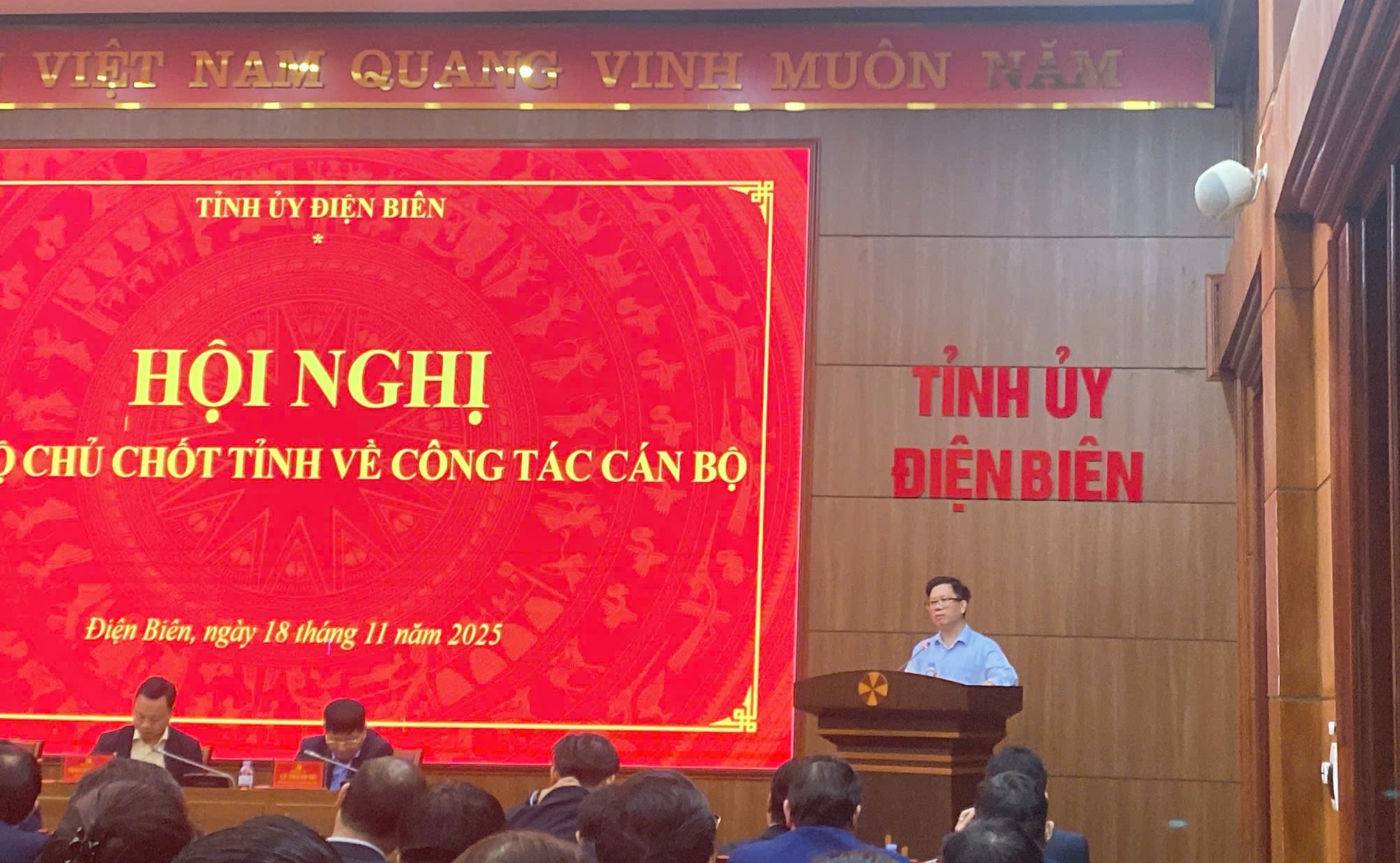 -ng-ch-Ph-m-c-To-n-18-11-2025.jpg