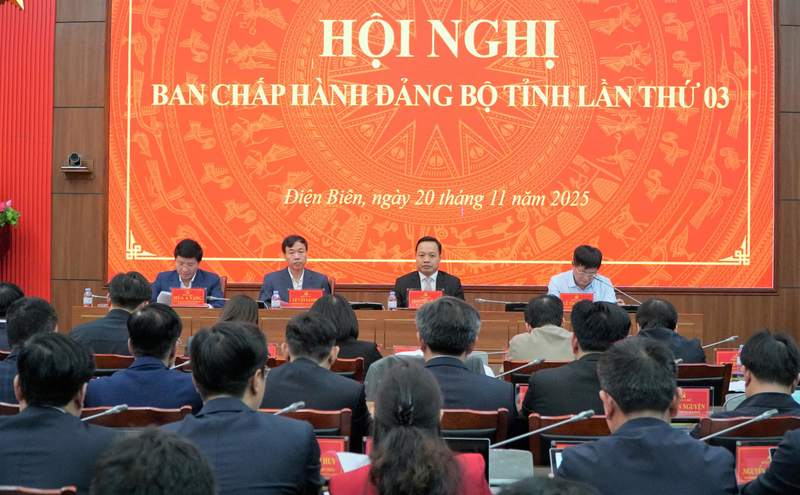 C-c-ng-ch-TTTU-i-u-h-nh-20-11.jpg
