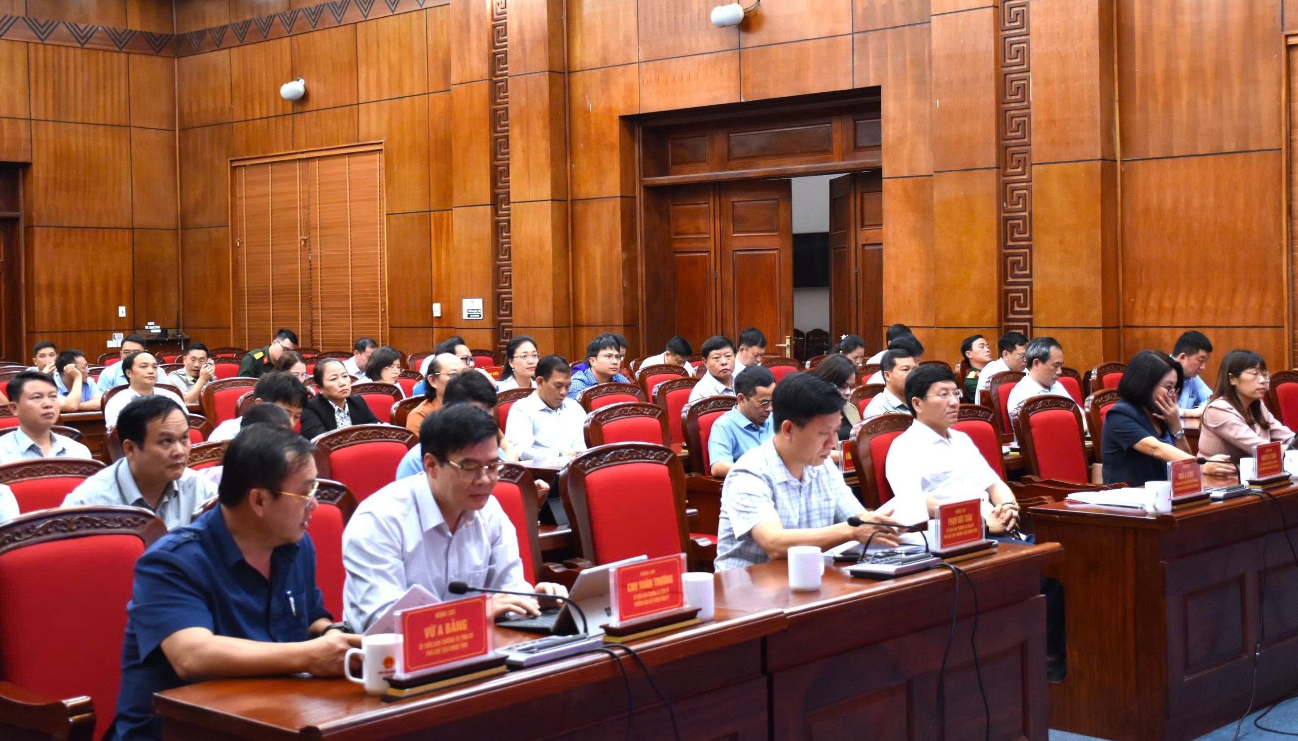 29Quang-c-nh-H-i-ngh-i-m-c-u-t-nh-i-n-Bi-n-29-10.jpg