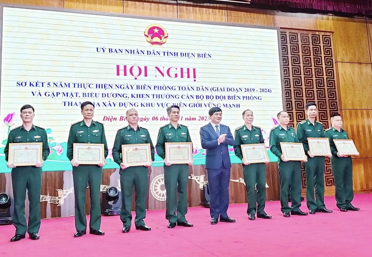 7-11-anh-bp.jpg
