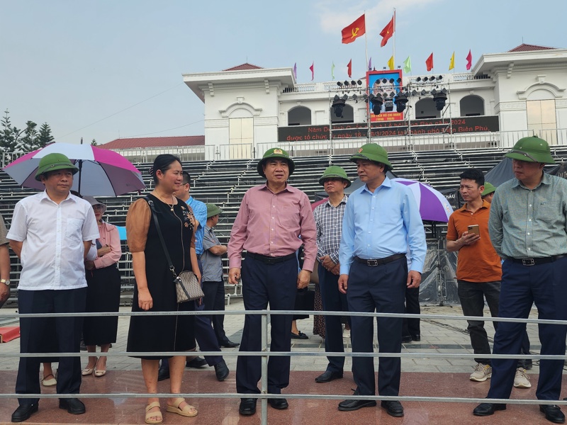 Đồng chí Bí thư Tỉnh ủy đi kiểm tra công tác chuẩn bị tổ chức các hoạt động Năm Du lịch Quốc gia và Lễ hội Hoa Ban năm 2024 và kỷ niệm 70 năm Chiến thắng Điện Biên Phủ