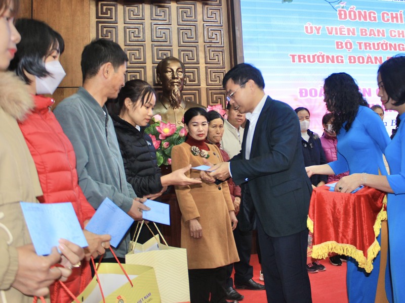 Điện Biên cần xây dựng hệ thống kết cấu hạ tầng giao thông theo hướng đồng bộ