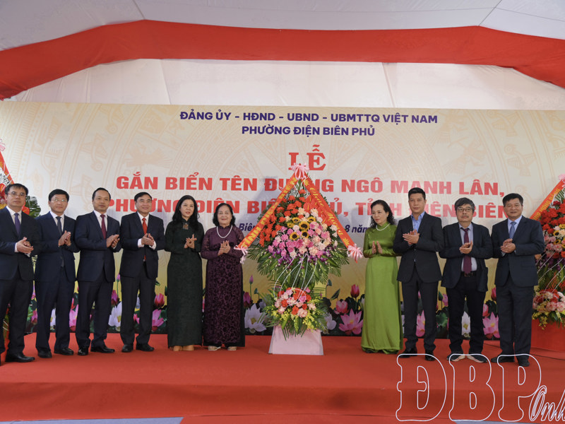 Điện Biên gắn biển tên 14 tuyến đường Nhân dịp Quốc khánh 2/9