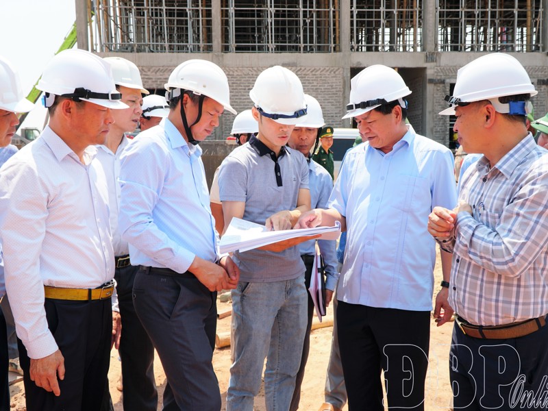 Phó Bí thư Thường trực Tỉnh ủy Lê Thành Đô kiểm tra tiến độ dự án trường nội trú liên cấp