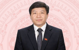 Đồng chí Mùa A Vảng